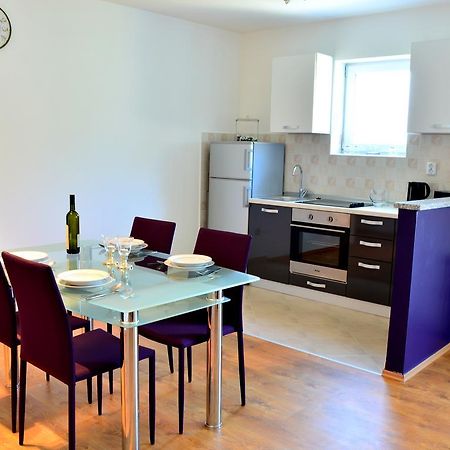 Apartments M&B Podstrana Luaran gambar